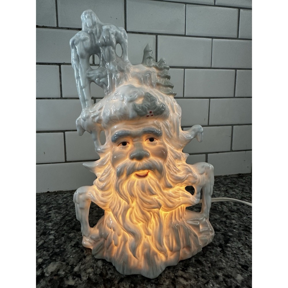 Vintage House of Lloyd Christmas Around the World Iceland Santa Night Light Lamp - Picture 1 of 3